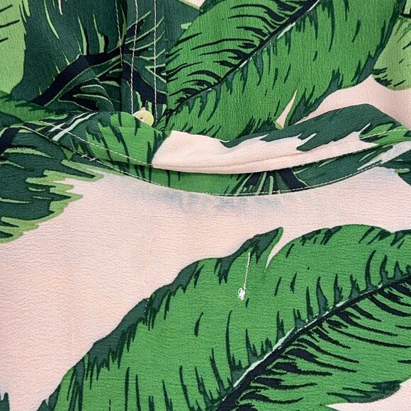 Beach Riot X Revolve Womens Size S Sunny Top in Pink Palm Button Down *TINY FLAW - Picture 15 of 16